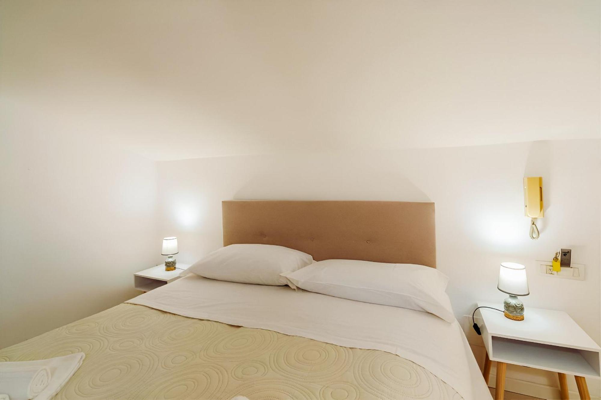 Hotiday Room Collection - Ortigia Opera Syracuse Ngoại thất bức ảnh